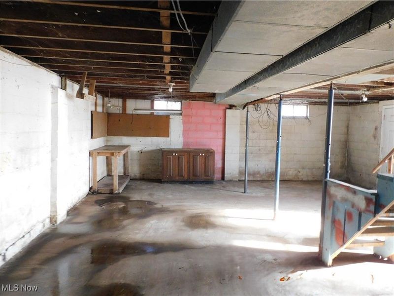 352 S Ridge Road E, Conneaut, OH 44030 Photo 17