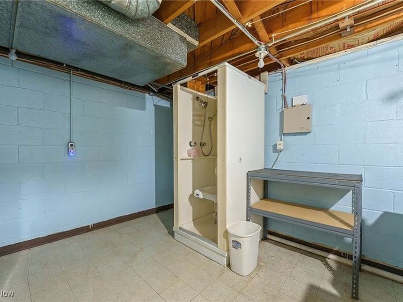 23637 Shurmer Drive, Warrensville Heights, OH 44128 Photo 27