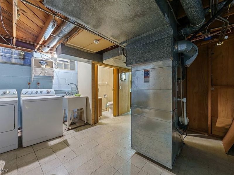 23637 Shurmer Drive, Warrensville Heights, OH 44128 Photo 29