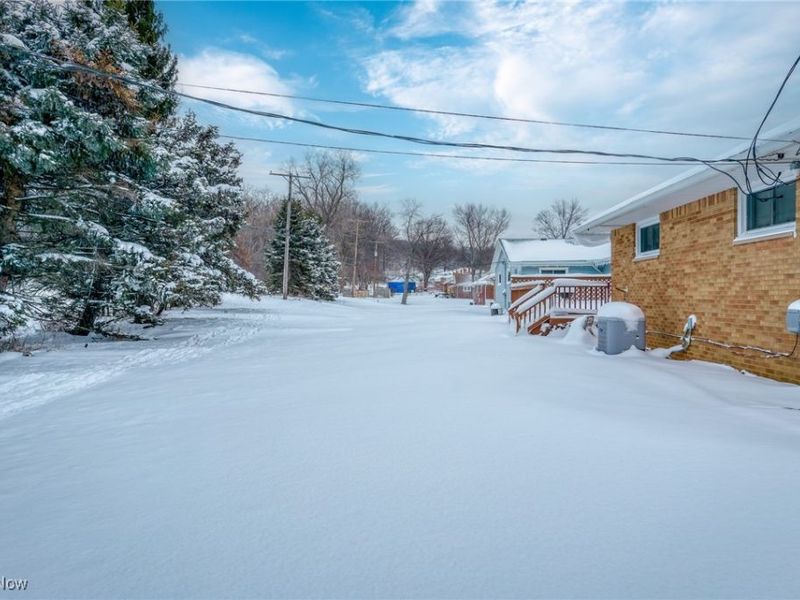 23637 Shurmer Drive, Warrensville Heights, OH 44128 Photo 34