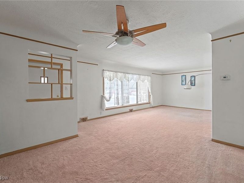 23637 Shurmer Drive, Warrensville Heights, OH 44128 Photo 6