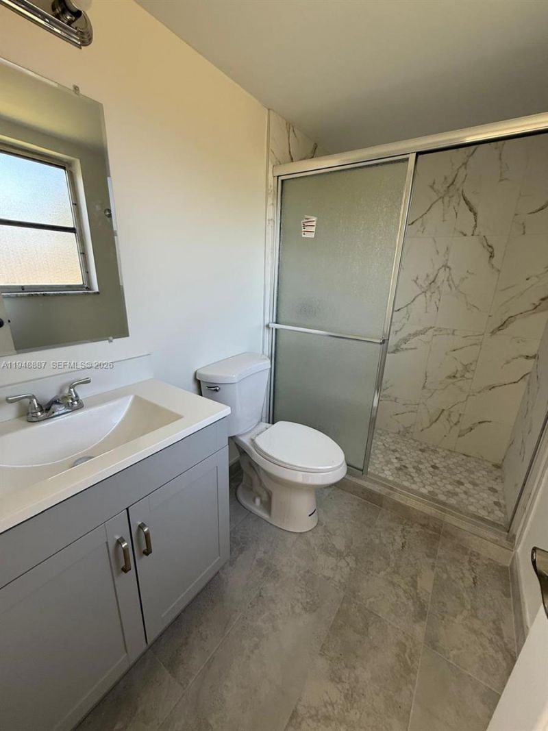 7200 NW 4th Pl, Unit 201, Margate, FL 33063 Photo