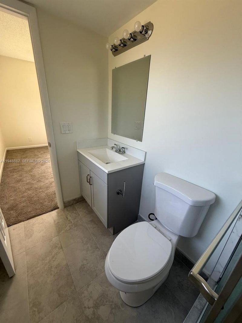 7200 NW 4th Pl, Unit 201, Margate, FL 33063 Photo