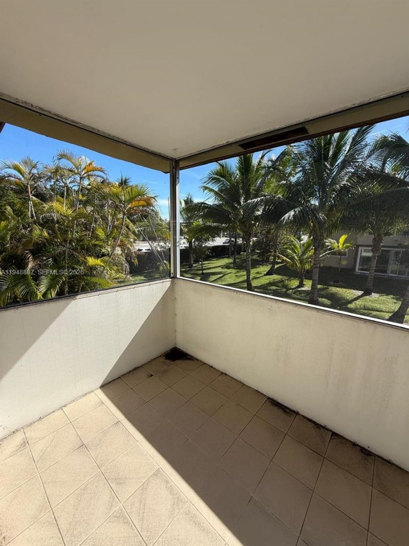 7200 NW 4th Pl, Unit 201, Margate, FL 33063 Photo