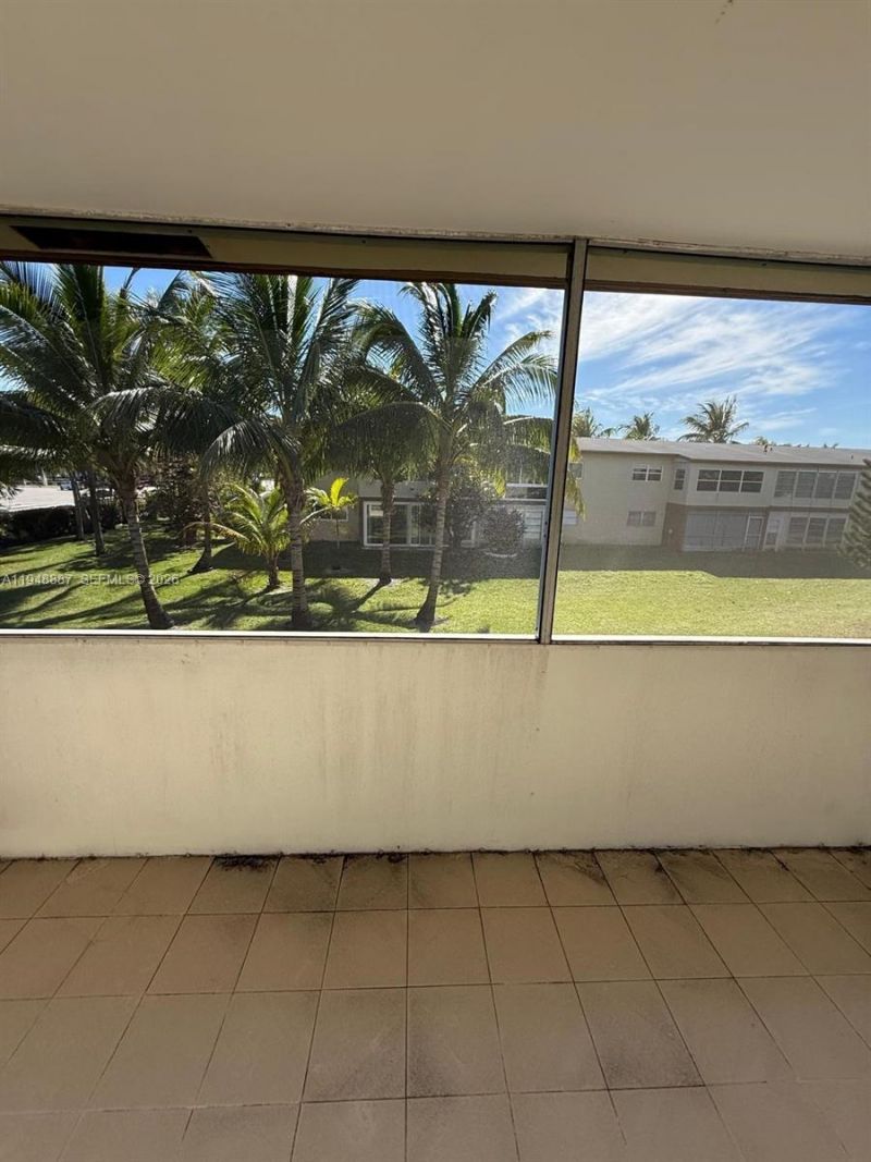 7200 NW 4th Pl, Unit 201, Margate, FL 33063 Photo