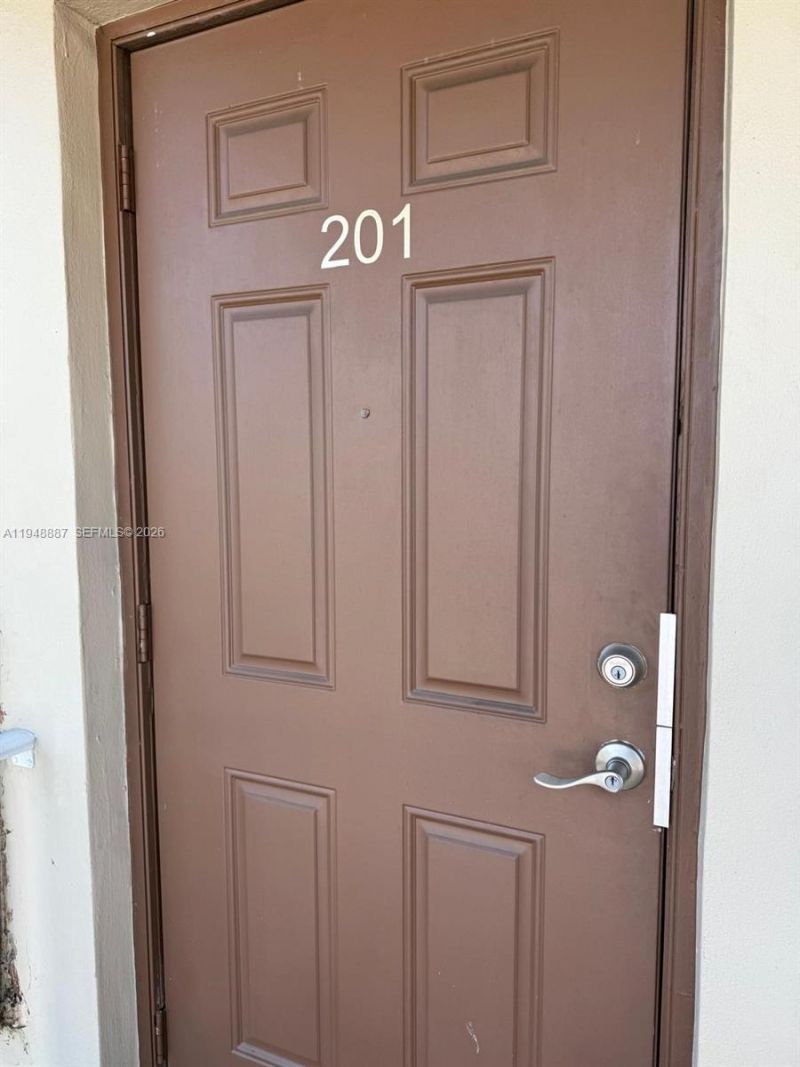 7200 NW 4th Pl, Unit 201, Margate, FL 33063 Photo