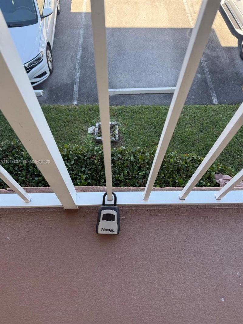 7200 NW 4th Pl, Unit 201, Margate, FL 33063 Photo