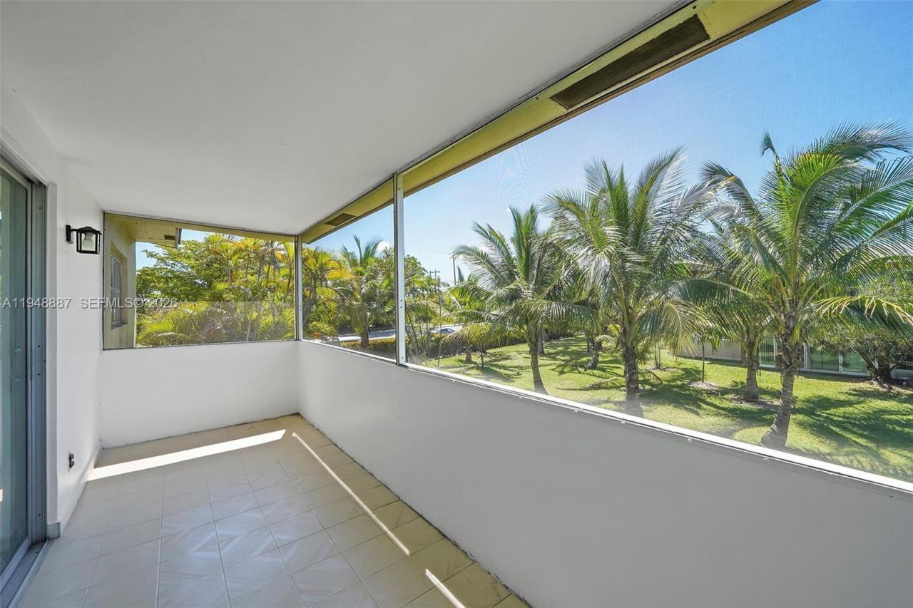 7200 NW 4th Pl, Unit 201, Margate, FL 33063 Photo