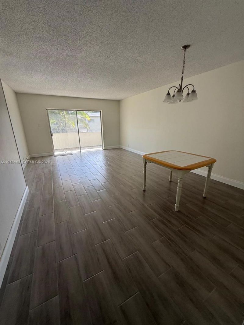 7200 NW 4th Pl, Unit 201, Margate, FL 33063 Photo