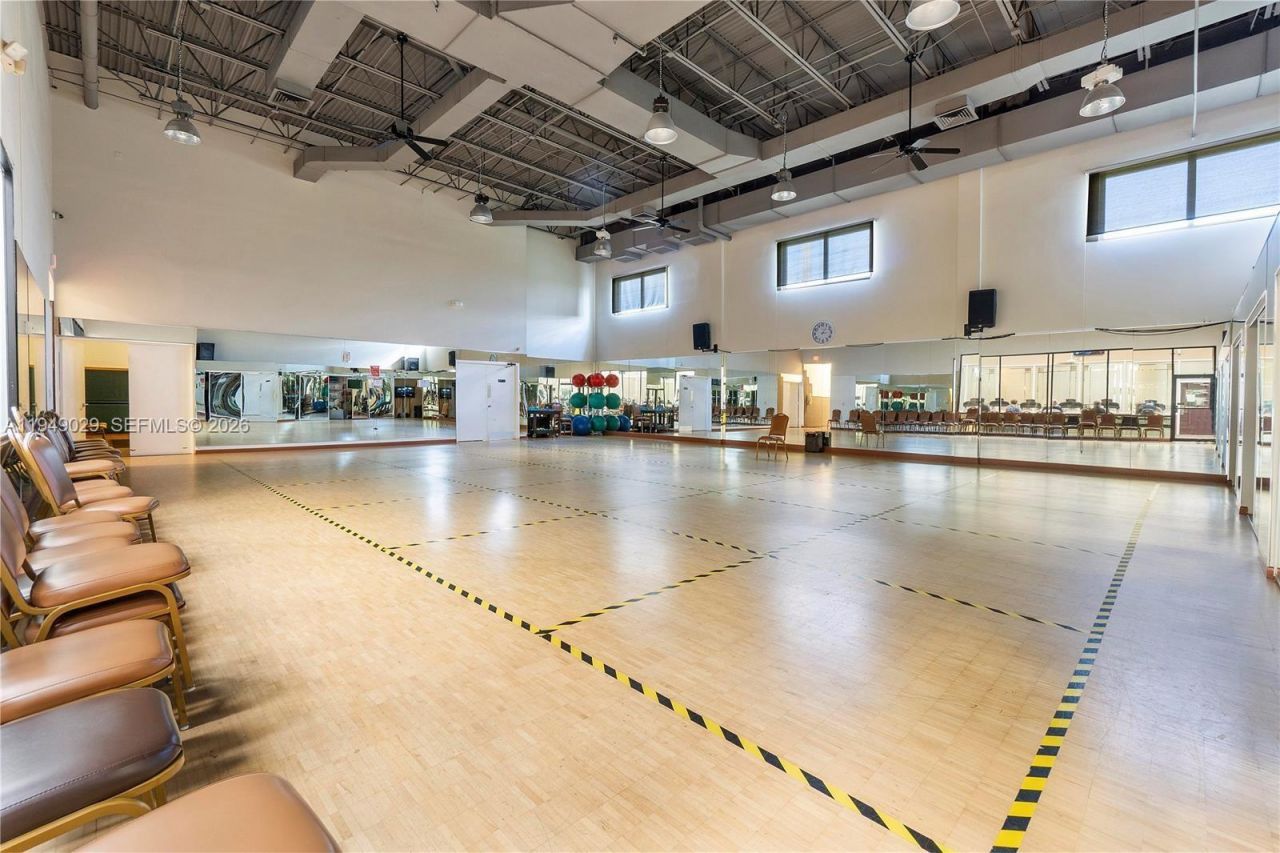 9411 S Belfort Cir, Unit 208, Tamarac, FL 33321 Photo