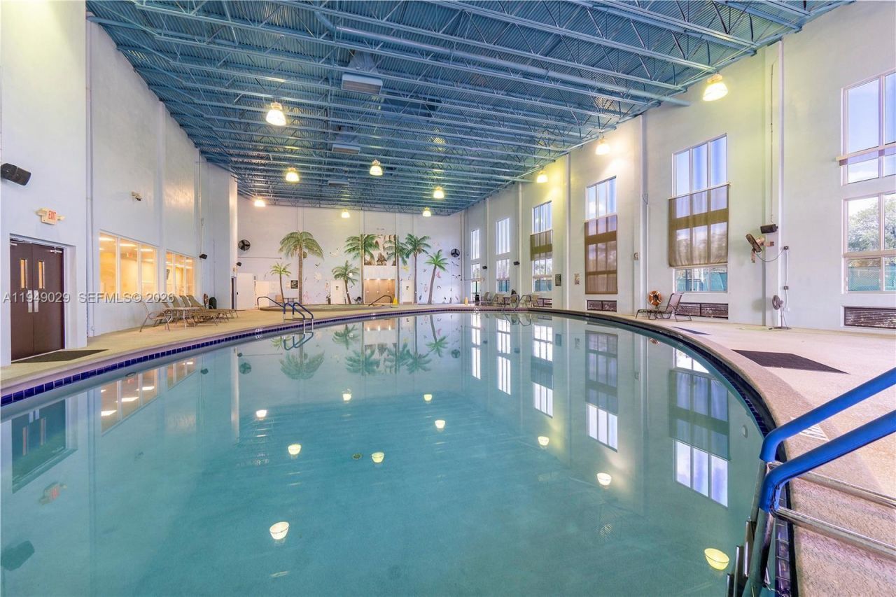 9411 S Belfort Cir, Unit 208, Tamarac, FL 33321 Photo