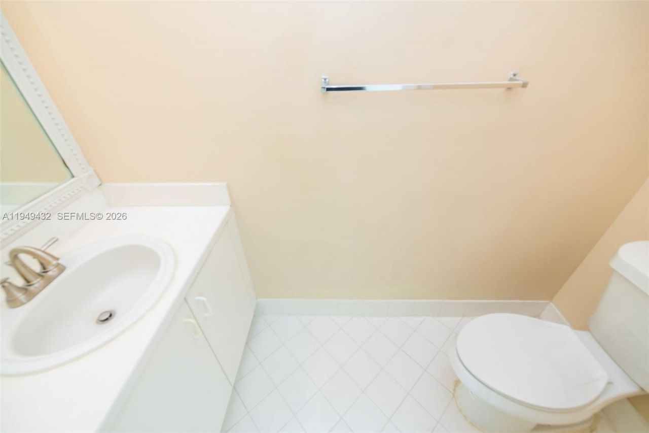 1911 Madeira Dr, Unit 1911, Weston, FL 33327 Photo