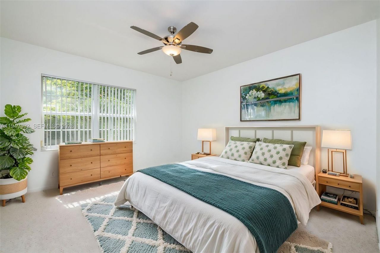 1911 Madeira Dr, Unit 1911, Weston, FL 33327 Photo