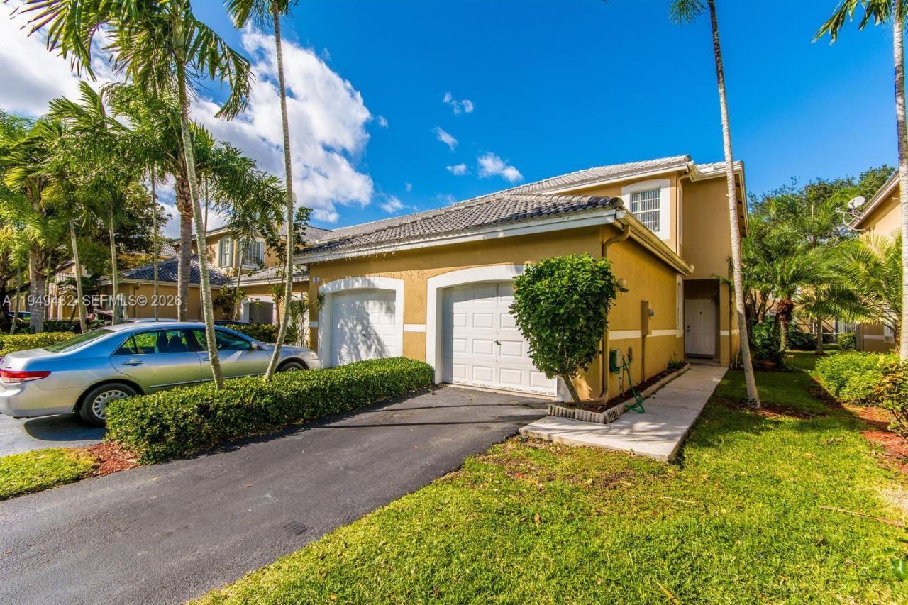 1911 Madeira Dr, Unit 1911, Weston, FL 33327 Photo