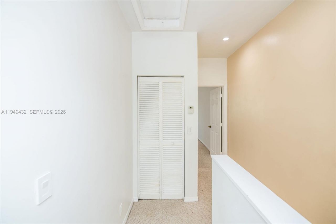 1911 Madeira Dr, Unit 1911, Weston, FL 33327 Photo