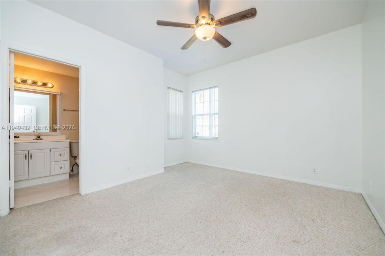 1911 Madeira Dr, Unit 1911, Weston, FL 33327 Photo