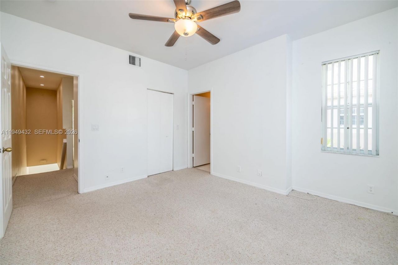 1911 Madeira Dr, Unit 1911, Weston, FL 33327 Photo