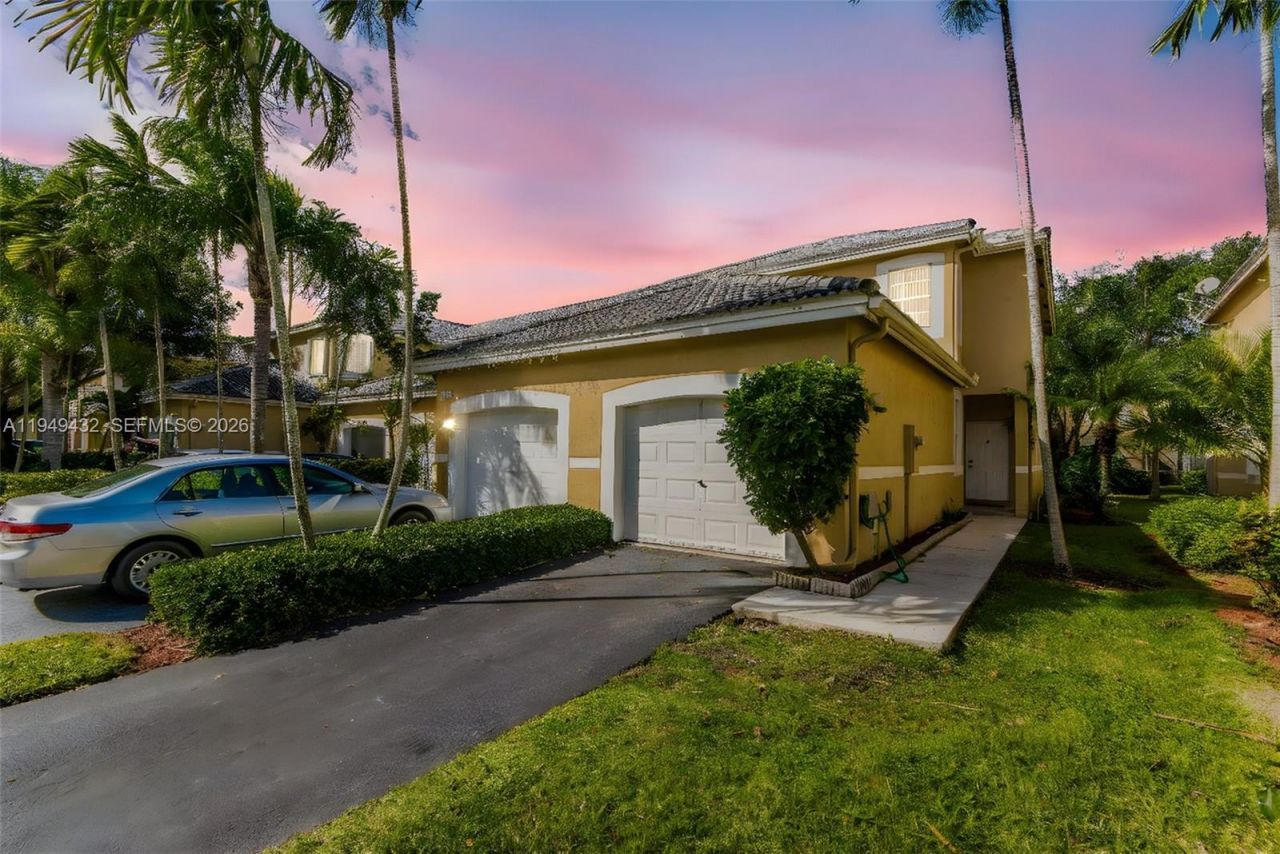 1911 Madeira Dr, Unit 1911, Weston, FL 33327 Photo