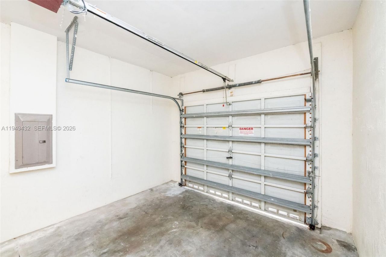 1911 Madeira Dr, Unit 1911, Weston, FL 33327 Photo