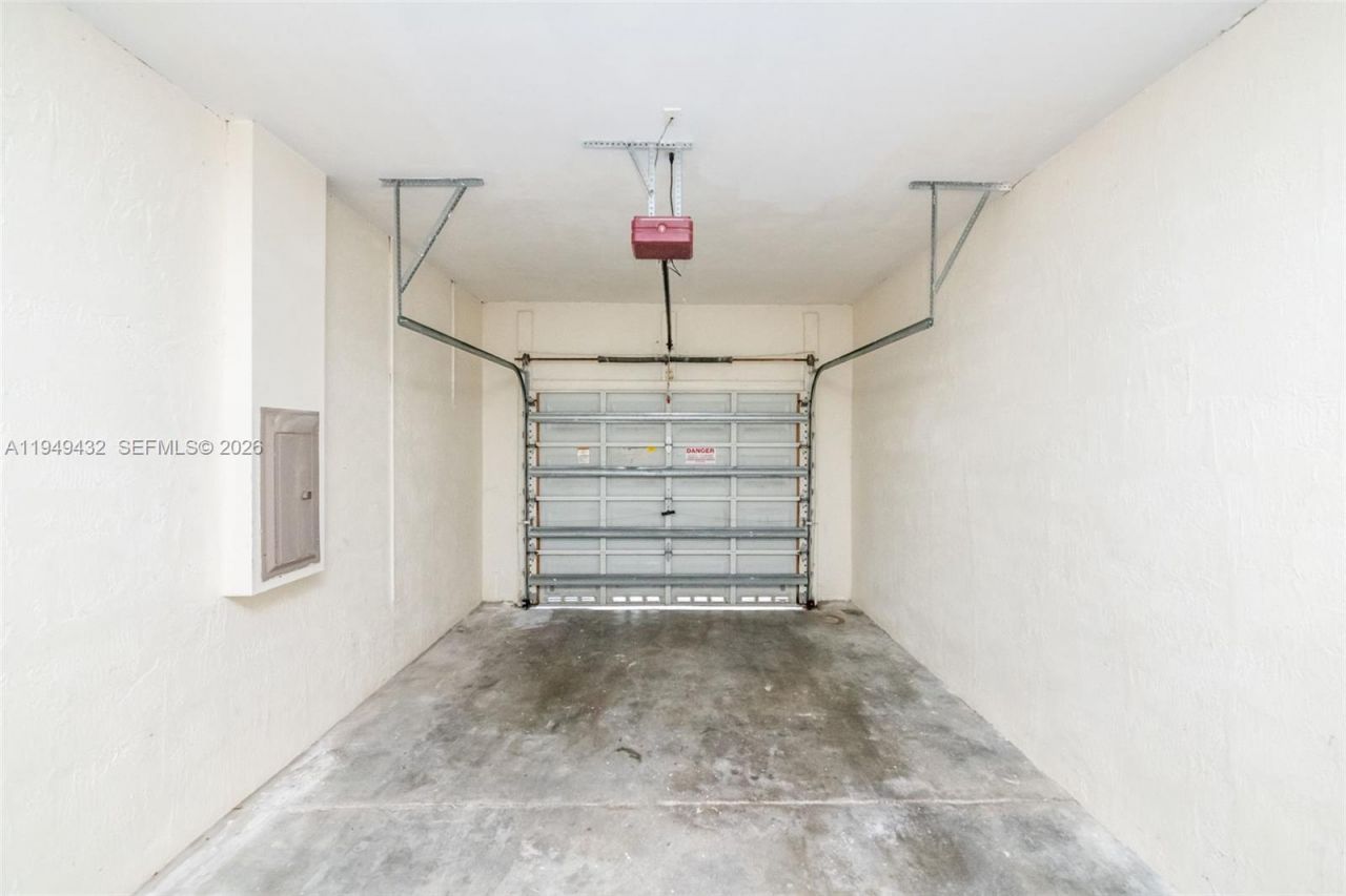 1911 Madeira Dr, Unit 1911, Weston, FL 33327 Photo