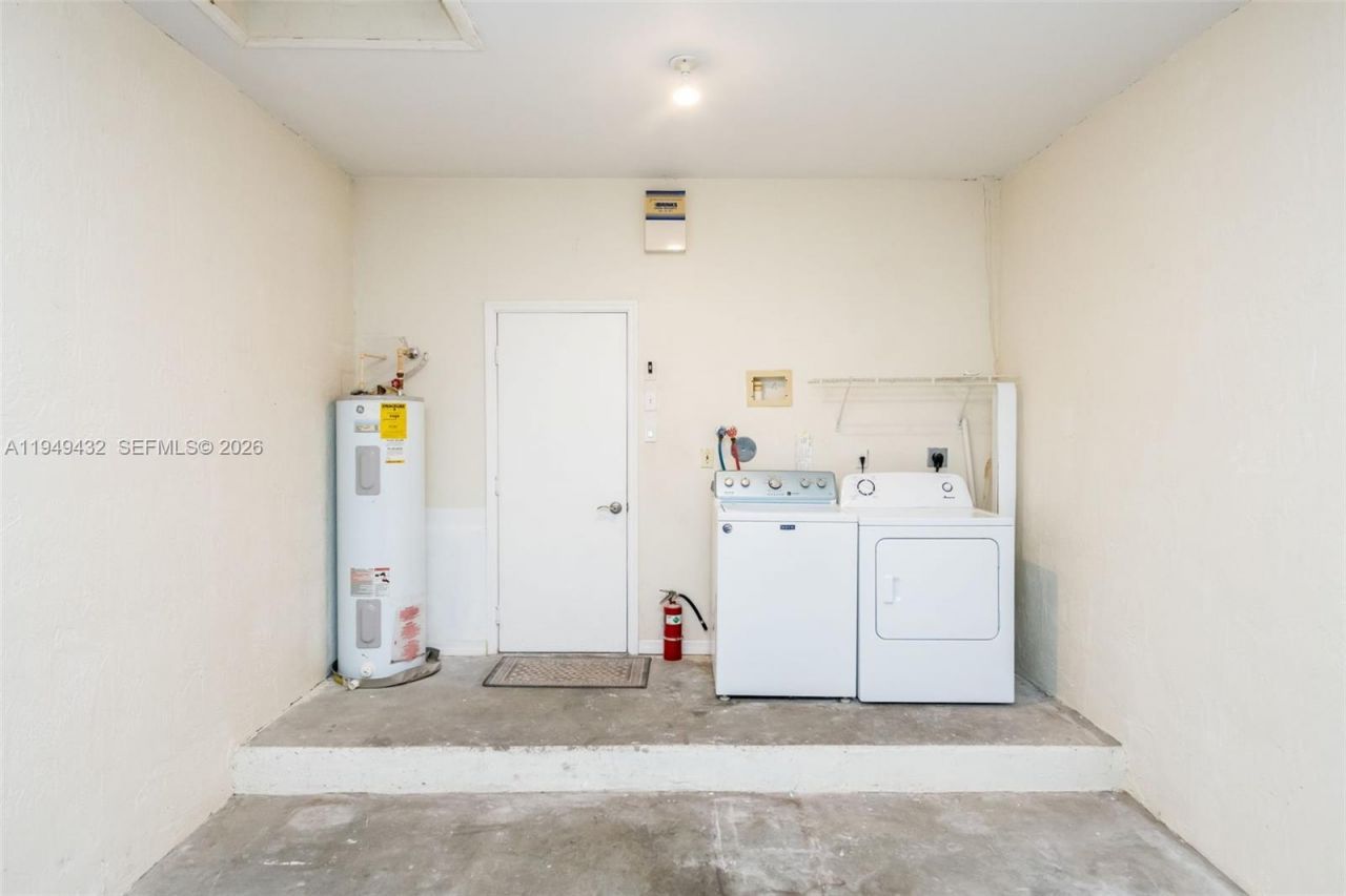 1911 Madeira Dr, Unit 1911, Weston, FL 33327 Photo