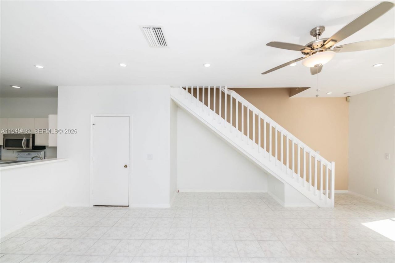 1911 Madeira Dr, Unit 1911, Weston, FL 33327 Photo