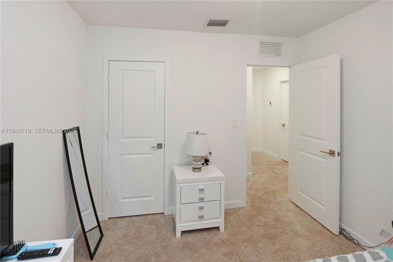 2432 SE 10th Ct, Homestead, FL 33035 Photo