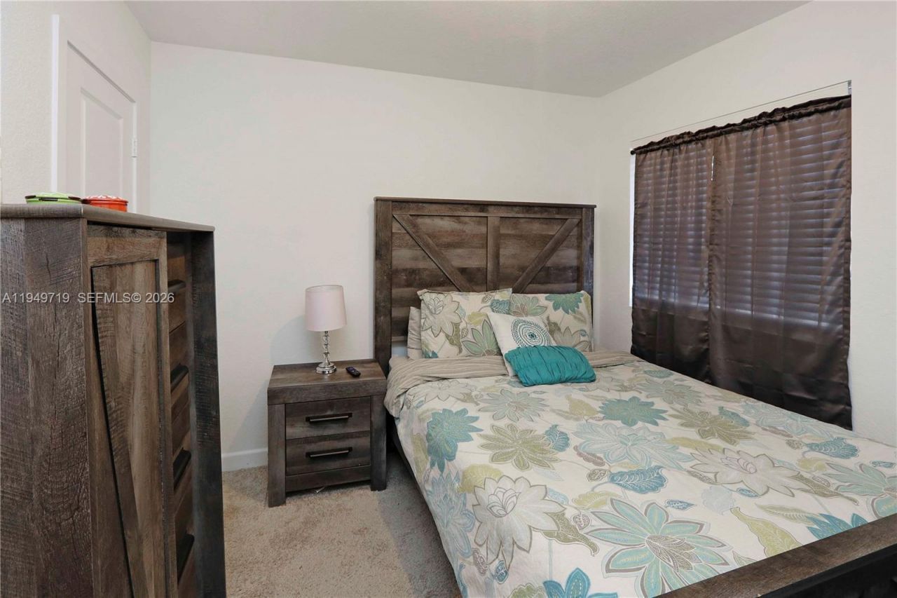 2432 SE 10th Ct, Homestead, FL 33035 Photo