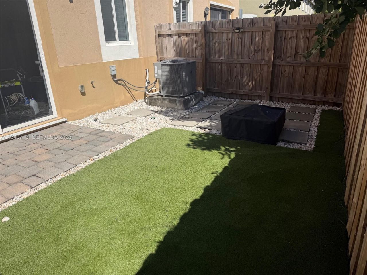 2432 SE 10th Ct, Homestead, FL 33035 Photo