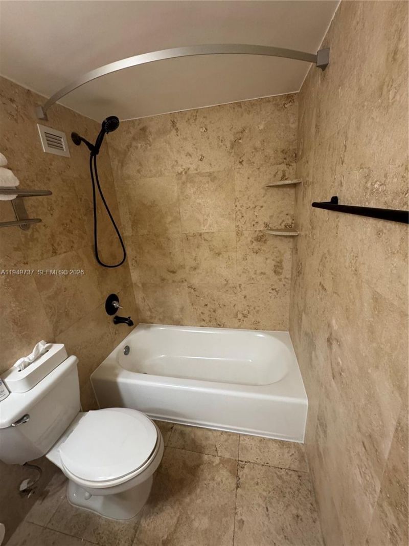 19201 Collins Ave, Unit 831, Sunny Isles Beach, FL 33160 Photo
