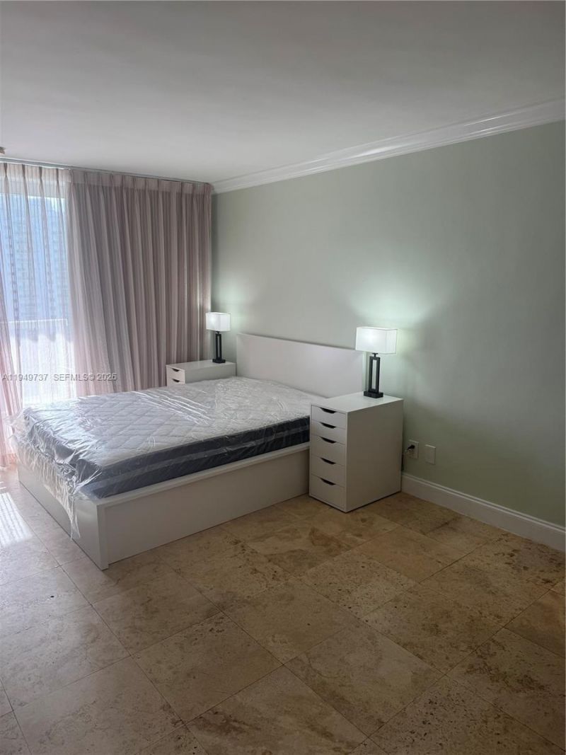 19201 Collins Ave, Unit 831, Sunny Isles Beach, FL 33160 Photo