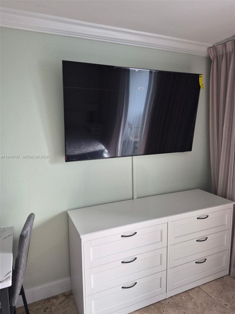 19201 Collins Ave, Unit 831, Sunny Isles Beach, FL 33160 Photo