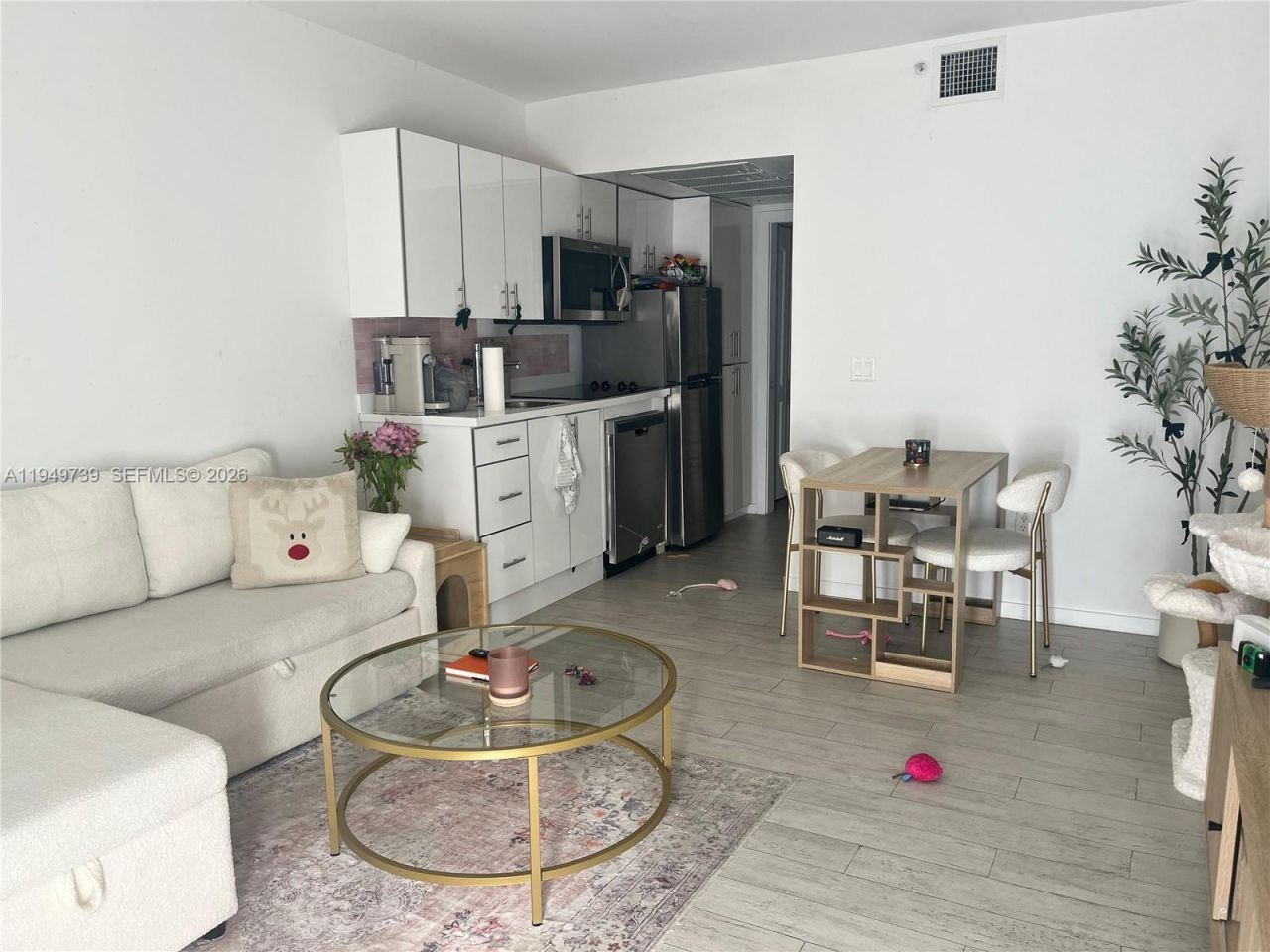 1601 Meridian Ave, Unit 203, Miami Beach, FL 33139 Photo