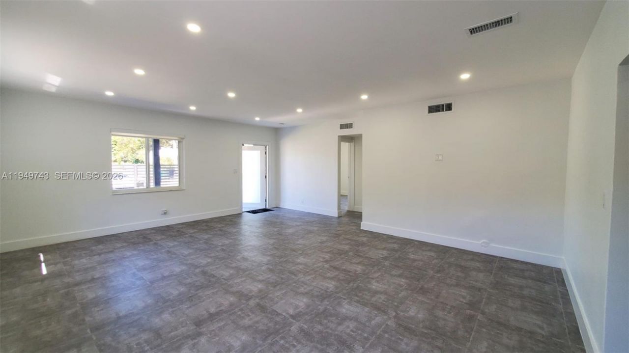 238 NW 45th St, Miami, FL 33127 Photo