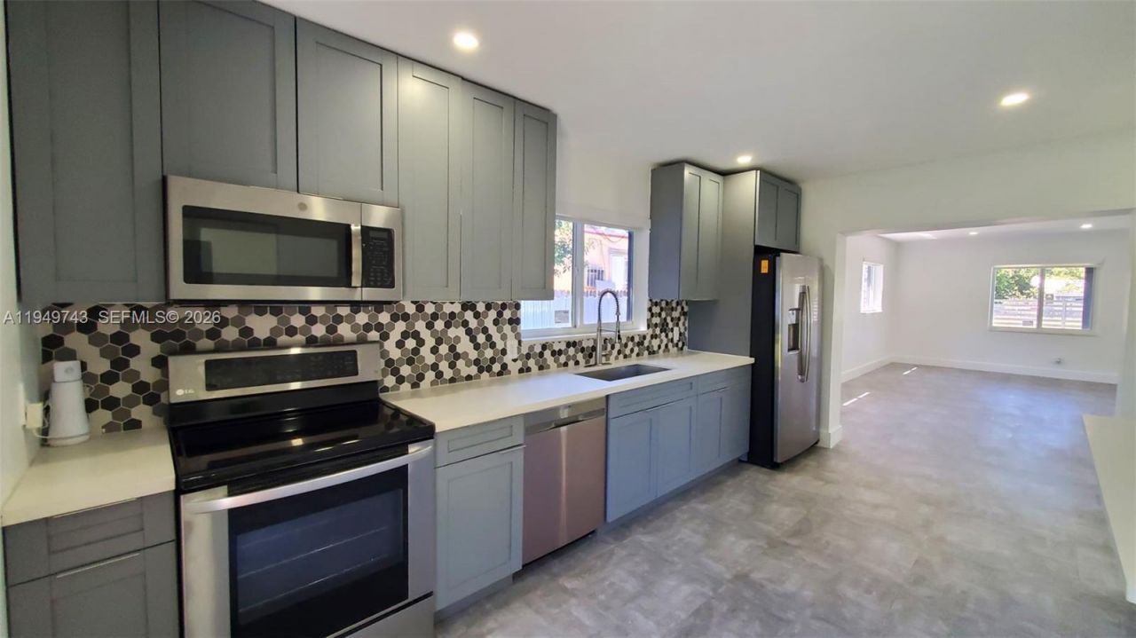 238 NW 45th St, Miami, FL 33127 Photo