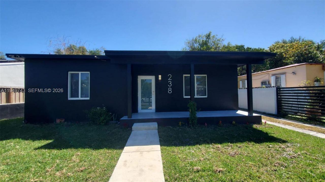 238 NW 45th St, Miami, FL 33127 Photo