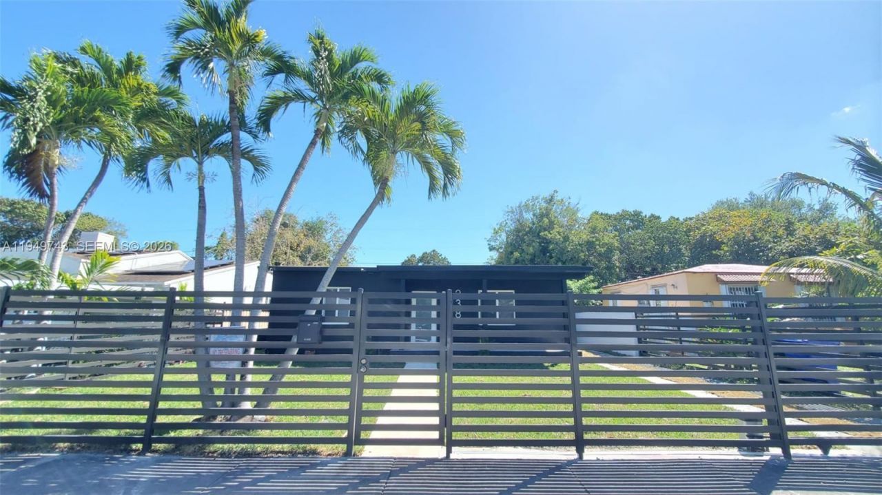 238 NW 45th St, Miami, FL 33127 Photo