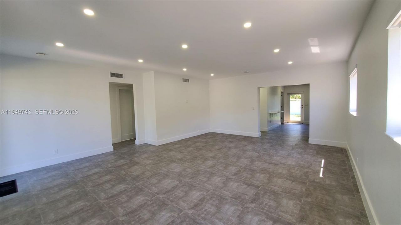 238 NW 45th St, Miami, FL 33127 Photo