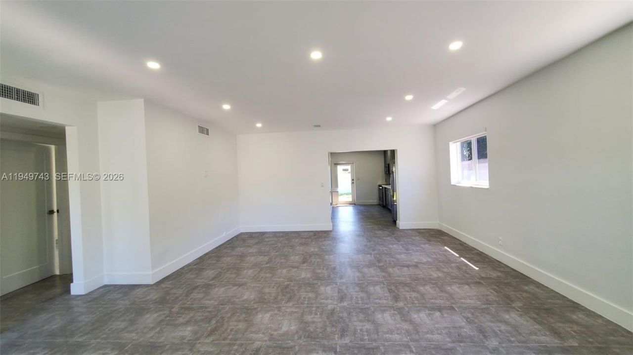 238 NW 45th St, Miami, FL 33127 Photo