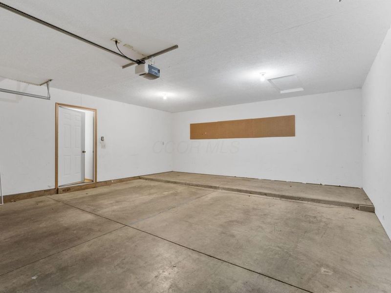 1308 Amberlea Drive W, Unit 11, Columbus, OH 43230 Photo 26