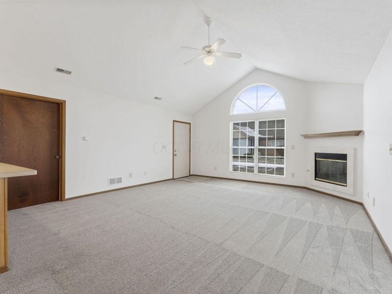 1308 Amberlea Drive W, Unit 11, Columbus, OH 43230 Photo 7