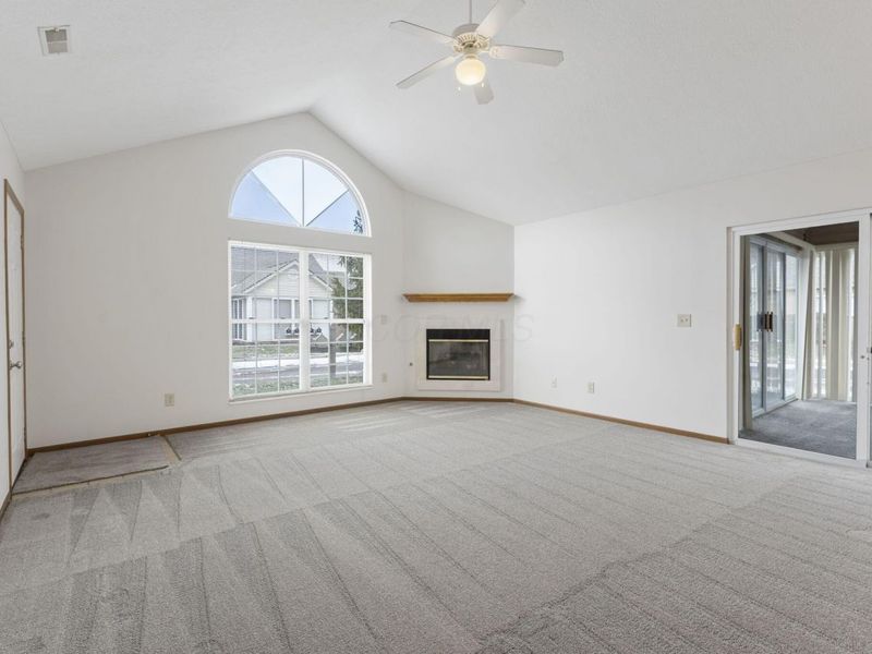 1308 Amberlea Drive W, Unit 11, Columbus, OH 43230 Photo 8