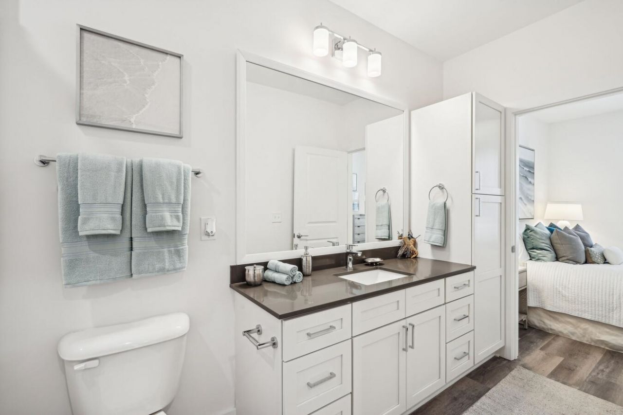 331 Pickwick Dr. Photo 21