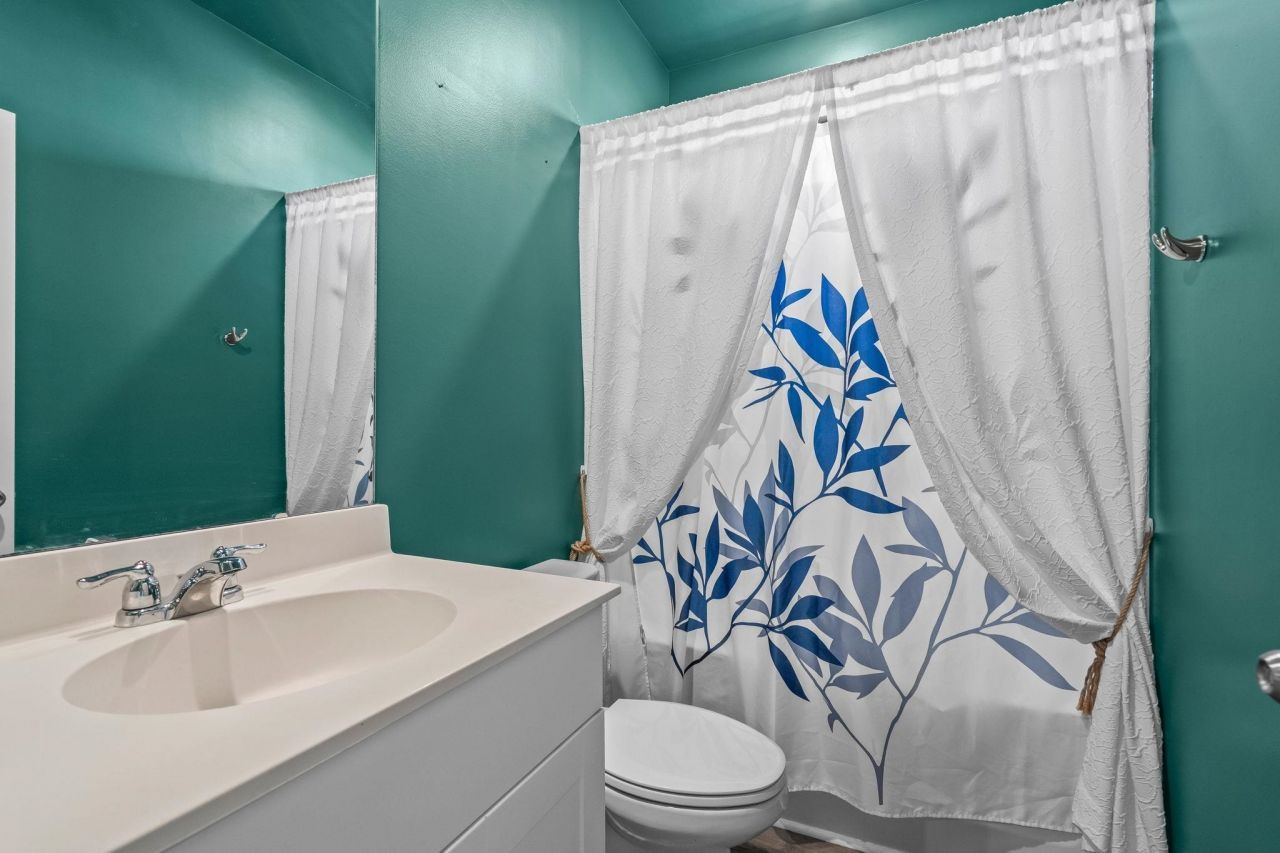 201 Craigflower Ct. Photo 23