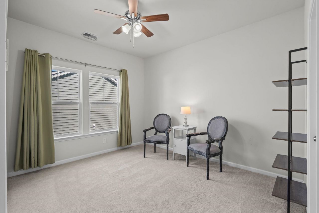 201 Craigflower Ct. Photo 27