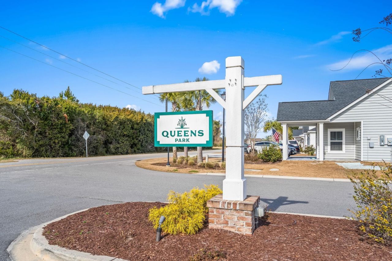 201 Craigflower Ct. Photo 31