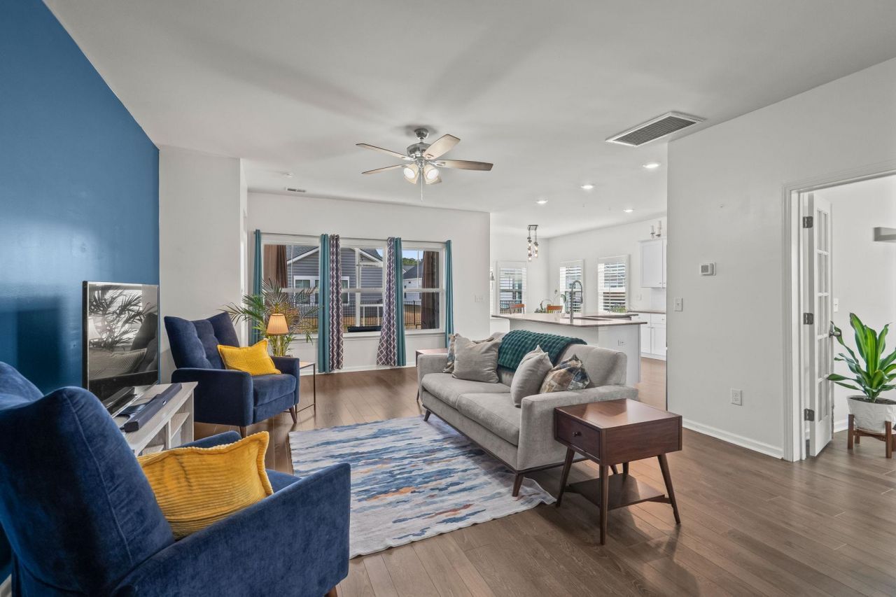 201 Craigflower Ct. Photo 5