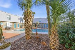 706 S 28th Ave. S photo 4