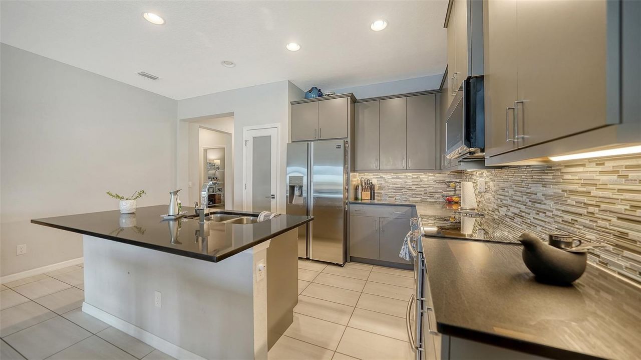 3115 Trustee Avenue, Sarasota, FL 34243 Photo