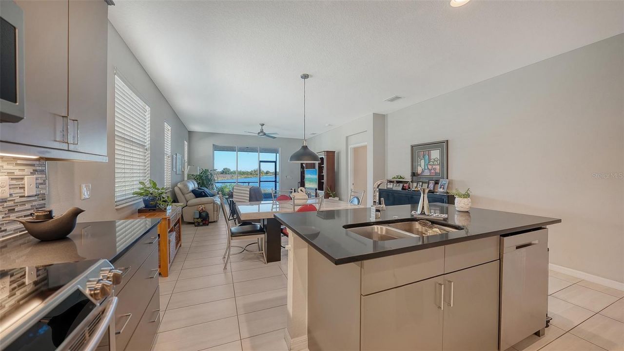 3115 Trustee Avenue, Sarasota, FL 34243 Photo